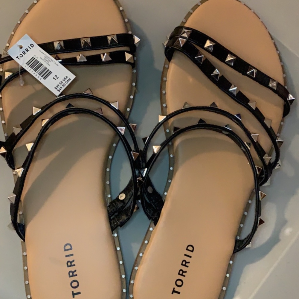 TORRID SANDALS SIZE 12WW NEW BLACK WITH SILVER SPIKE STUDS